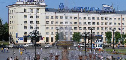 Центральный фонтан на площади Ленина в Хабаровске