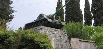 Памятник освободителям Алушты