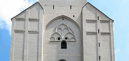 Церковь Святого Петра в Мюнхене, вход