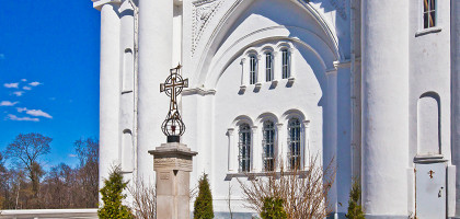 Задний двор, Успенский собор во Владимире