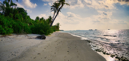 Пляж Bikini Beach