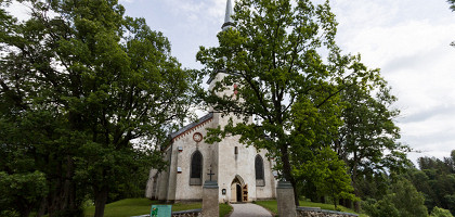 Кирха, Отепя