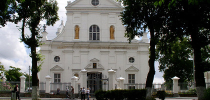 Фасад храма