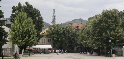 Площадь перед монастырем в Цетинье