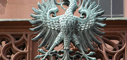 Геральдический знак на площади Рёмер, Франкфурт-на-Майне