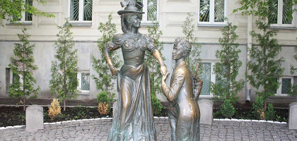 Любимый памятник киевлян по мотивам фильма За двумя зайцами