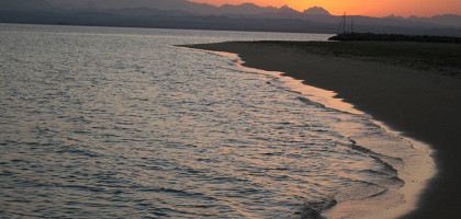 Закат на пляже, Сома-Бей