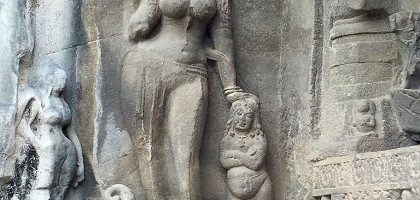 Храмовый комплекс Эллора, барельеф на стене