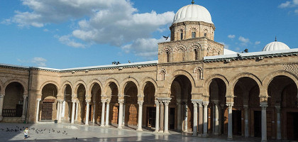 Медина города Тунис, аркады мечети Зитуна