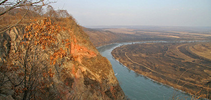 Река Раздольная, вид с обрыва, Приморский край