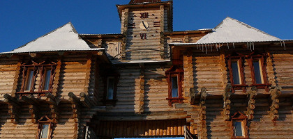Вход в туристический комплекс Абалак
