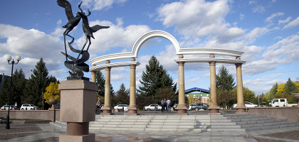 Скульптура Журавли в Биробиджане, Еврейская АО