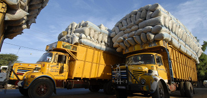 Забавные грузовички в Сенегале