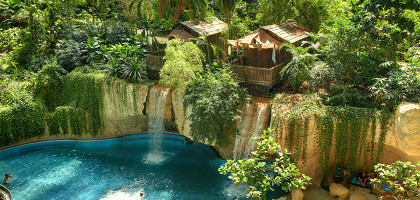 Аквапарк Tropical Island, водопад