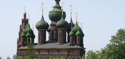 Вид на церковь Иоанна Предтечи в Толчковской слободе