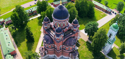 Ансамбль Спасо-Бородинского монастыря, вид с воздуха