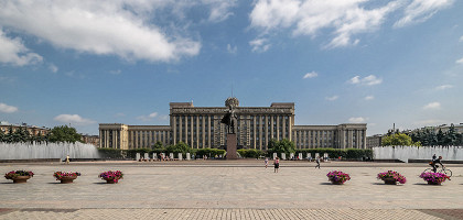 Вид на Московскую площадь и Дом Советов в Санкт-Петербурге