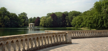 Fontainebleau Пруд