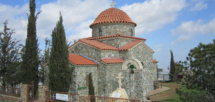 Монастырь Ставровуни, храм