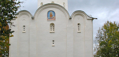 Староладожский Успенский монастырь, вход