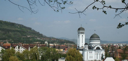 Вид с цитадели на православную церковь, Сигишоара