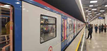 Поезд Московского метрополитена