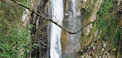 Агурские водопады, Агурское ущелье