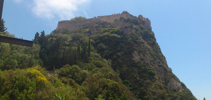 Вид на крепость Ангелокастро