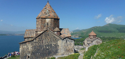 Монастырь Севанаванк на озере Севан
