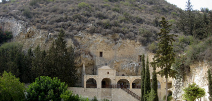Вид на монастырь Святого Неофита-Затворника, Пафос