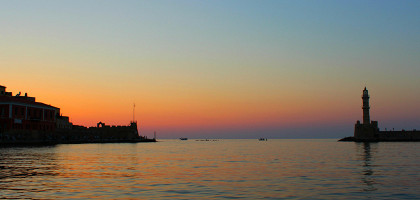 Закат в порту Ханьи
