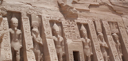 Абу-Симбел, Малый храм Рамзеса II