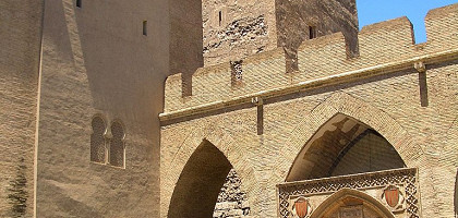 Альхаферия, башня Трубадура