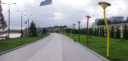 Площадь Государственного флага, бульвар