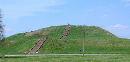 Курганы Кахокии