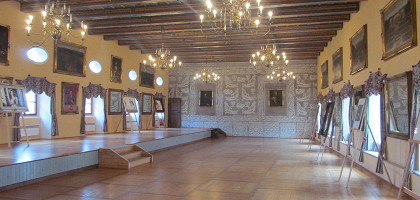 Замок Мельник, интерьер