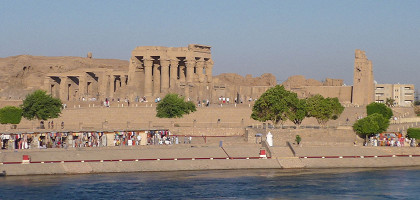 Вид на храм Ком-Омбо, Египет