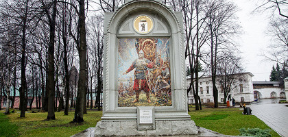 Спасо-Преображенский монастырь, стела Клятва князя Пожарского