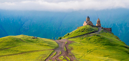Храм Гергети в Грузии