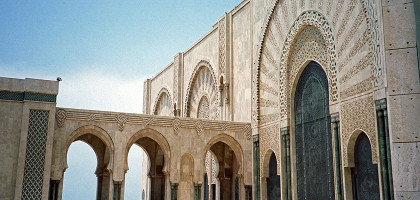 Мечеть Хасана II, портал