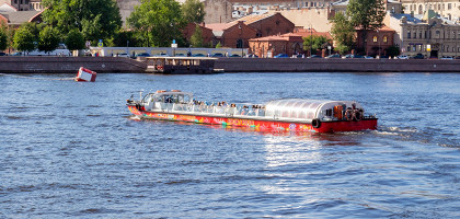 Водная экскурсия hop on, Санкт-Петербург
