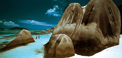Каменные глыбы на Сейшелах