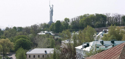 Вид на киевскую «Родину-Мать»