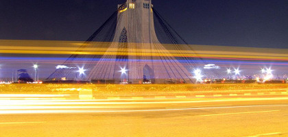 Площадь Азади ночью, Тегеран