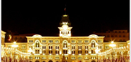 Площадь Единства Италии, Триест