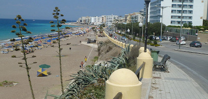 Вид на пляж города Родос