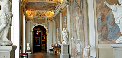 Вилянувский дворец, коридор