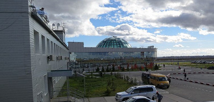 Аэропорт, Салехард