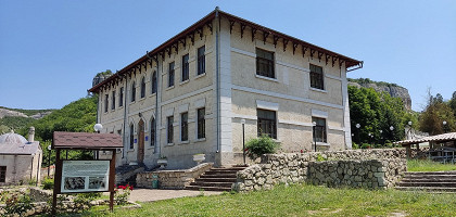 Крымский исторический музей «Ларишес»