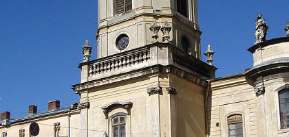 Доминиканский собор и монастырь, колокольня
